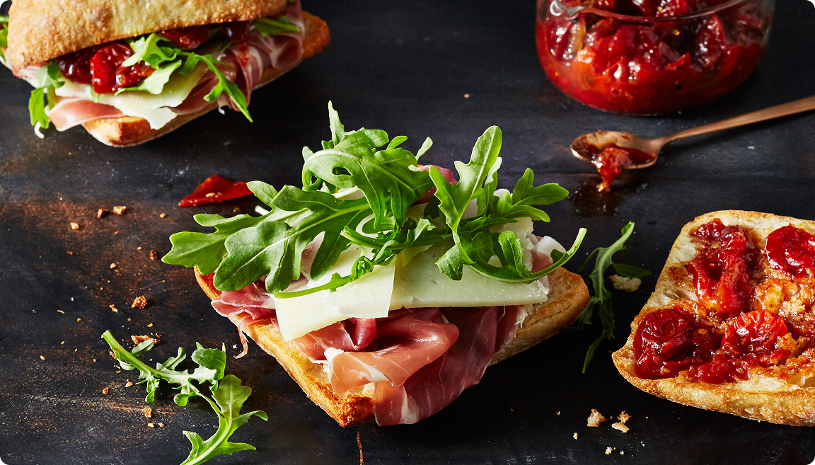 ham-manchego-sandwiches-tomato-jam-su 1